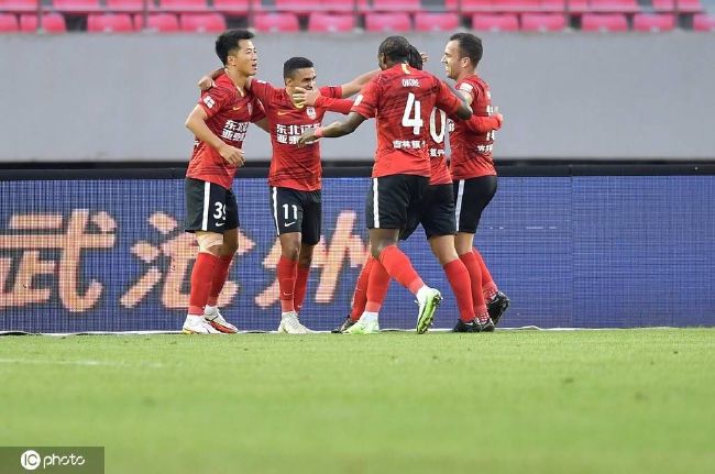 老师的胸好软
