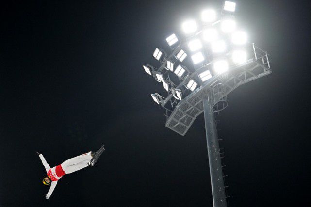 午夜影院在线免费视频